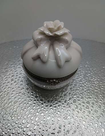 EARRING BOX